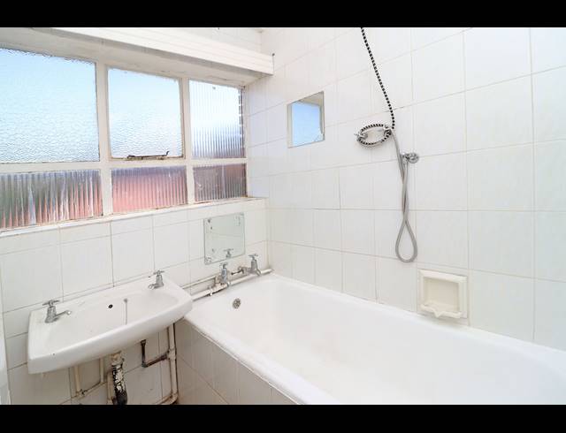 1 BEDROOM APARTMENT FOR SALE IN CYRILDENE